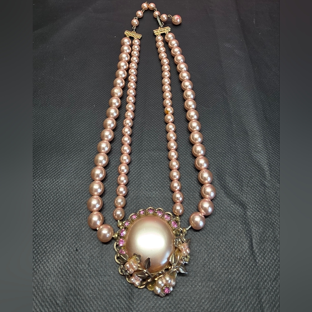 Vintage Pink Moonglow Demi Set Necklace & Clip Earrings Gold Tone - Picture 2 of 10